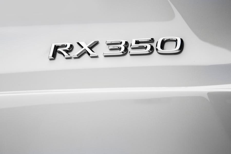  Lexus RX350 F-Sport 2015 года  (фото 12 из 25)